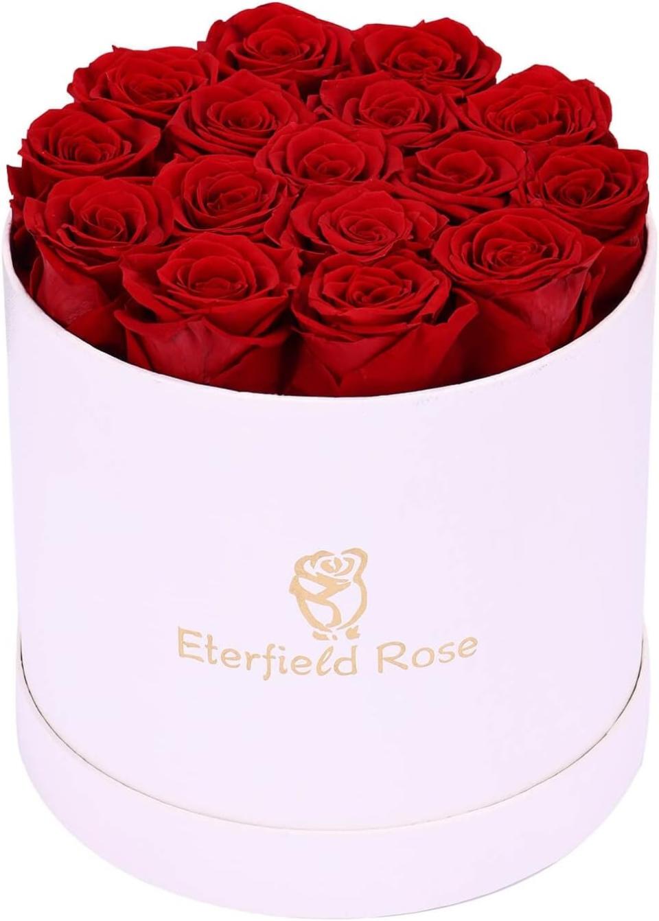 Eterfield Preserved Roses (16 Red Roses, Round White Box)