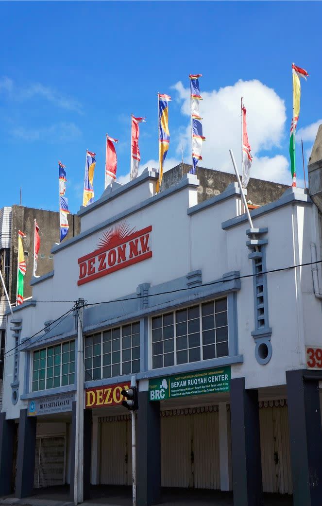 Colonial: Housed inside an old building from the Dutch colonial era, Dezon in Jl Asia Afrika, Bandung, is now famous as a shop of vintage clothes. (