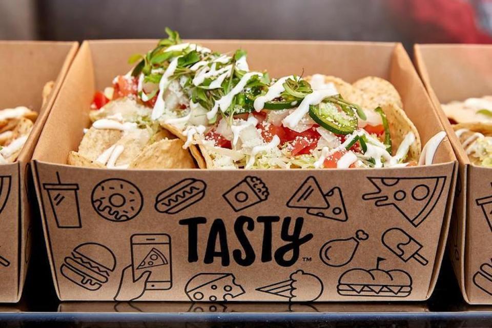 <p>These nachos are made with Chihuahua cheese sauce, salsa verde and salsa roja, and are served at <a href="https://www.theactivetimes.com/travel/most-visited-popular-tourist-attractions-america?referrer=yahoo&category=beauty_food&include_utm=1&utm_medium=referral&utm_source=yahoo&utm_campaign=feed" rel="nofollow noopener" target="_blank" data-ylk="slk:famous New York City attraction;elm:context_link;itc:0;sec:content-canvas" class="link ">famous New York City attraction</a> Madison Square Garden, home of the Knicks and Rangers.</p> <p><a href="https://www.thedailymeal.com/recipes/tasty-cheese-nachos-recipe?referrer=yahoo&category=beauty_food&include_utm=1&utm_medium=referral&utm_source=yahoo&utm_campaign=feed" rel="nofollow noopener" target="_blank" data-ylk="slk:For the Tasty Nachos Recipe, click here.;elm:context_link;itc:0;sec:content-canvas" class="link ">For the Tasty Nachos Recipe, click here.</a></p>