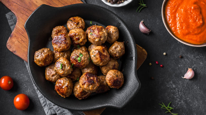 Fried meatballs in a pan