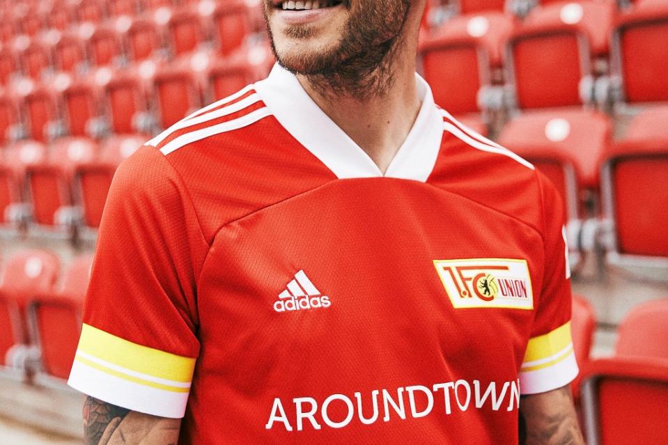 Union-Kapitän Christopher Trimmel im Union-Trikot für die Saison 2020/21<span class="copyright">1. FC Union Berlin</span>