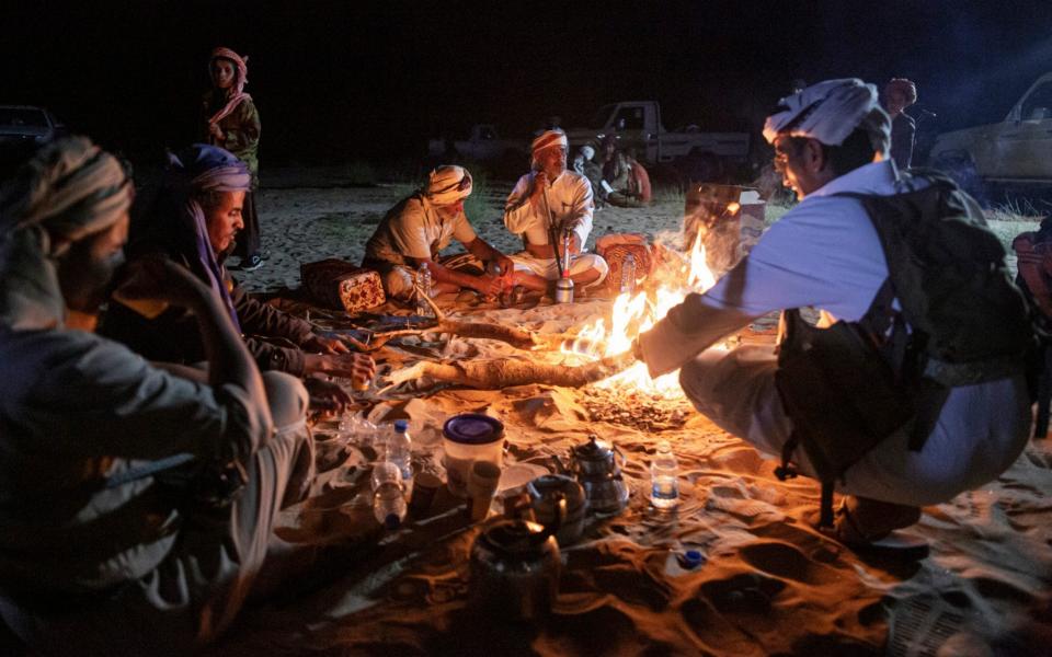 Members of Shabwa province's nine main tribes gather for an evening meal in the desert outside of Ataq - Sam Tarling / The Sana'a Centre