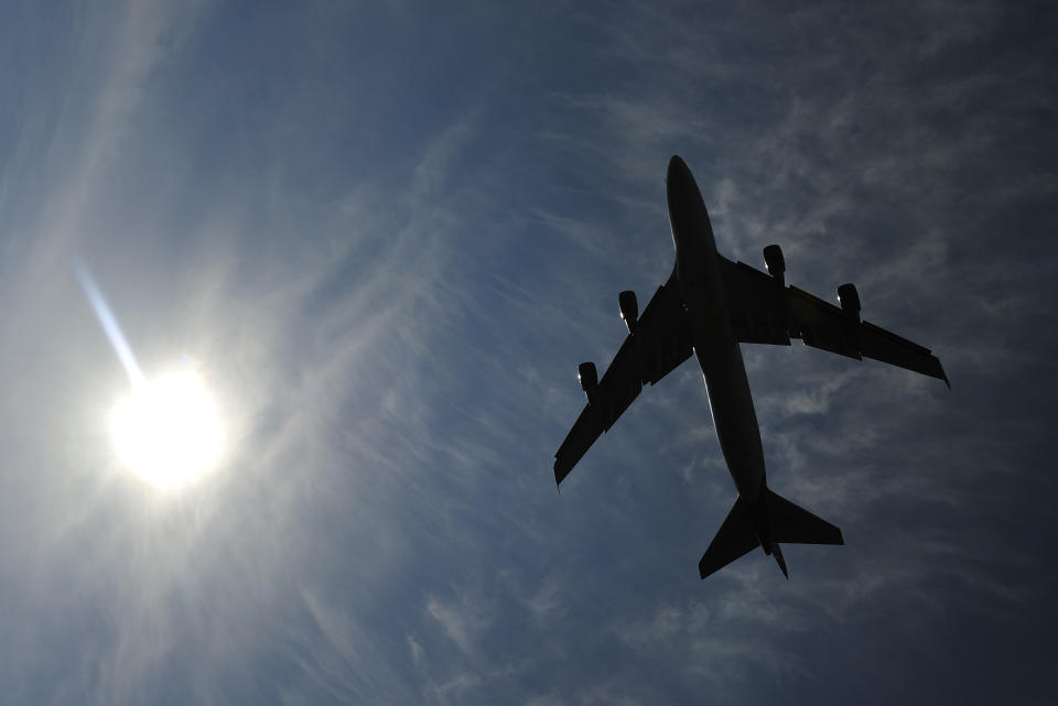 A jumbo jet takes off shortly after midday from Heathrow Airport in west London April 15, 2010.  A huge cloud of ash from a volcano in Iceland turned the skies of northern Europe into a no-fly zone on Thursday, leaving hundreds of thousands of passengers stranded. No flights are allowed in British air space, except in emergencies, from 12 p.m. until at least 6 p.m. as the ash spreads across the country, the National Air Traffic Service (NATS) said.REUTERS/Toby Melville (BRITAIN - Tags: TRANSPORT ENVIRONMENT TRAVEL)