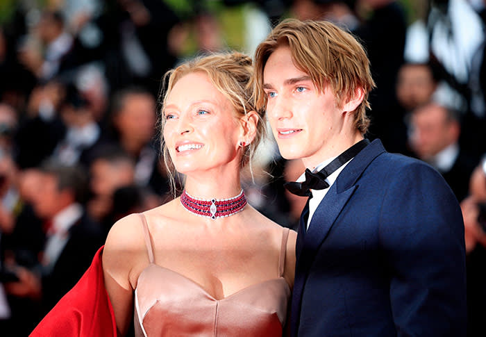 El hijo de 21 años de Uma Thurman e Ethan Hawke en Cannes