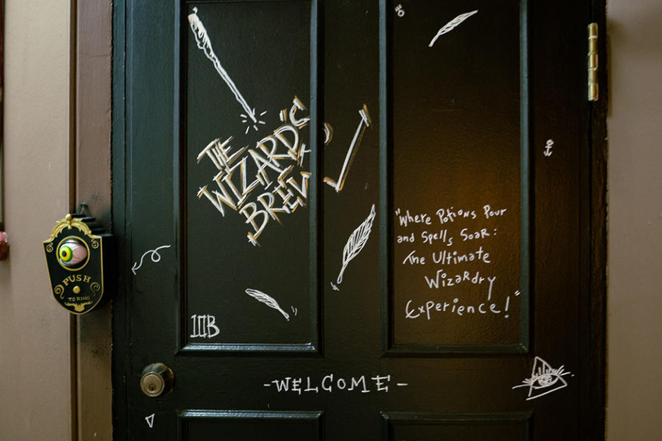 The Wizards Brew - Door