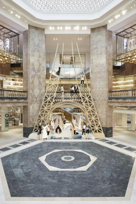 chanel takes over galeries lafayette champs elysees