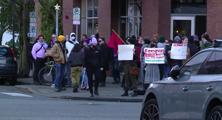 Protesters gathered outside the Hollywood Library on November 19, 2023. (KOIN)