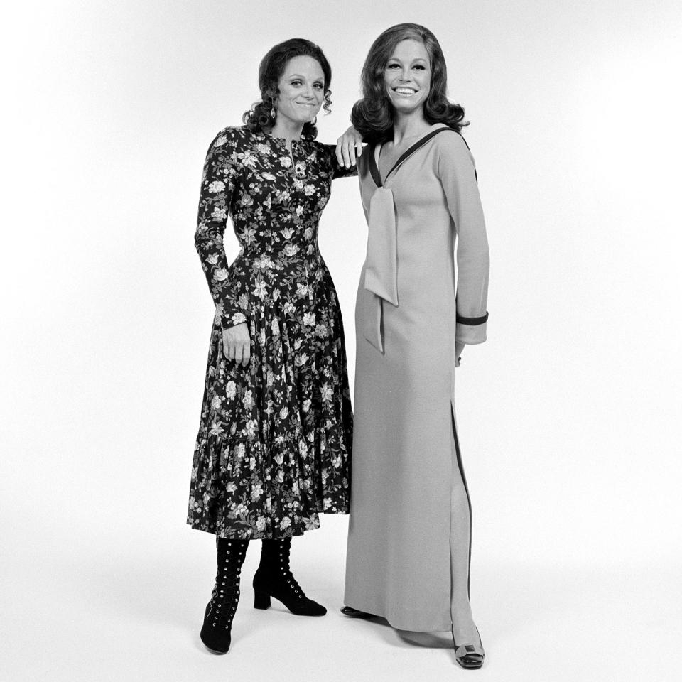 Valerie Harper and Mary Tyler Moore, 1939-2019 | 1936-2017