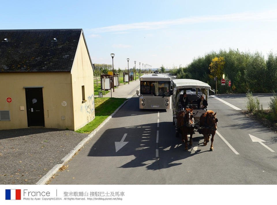 法國自由行。一日遊行程：諾曼第「聖米歇爾山」Le Mont Saint-Michel〔上〕。小鎮介紹【鳥夫人】