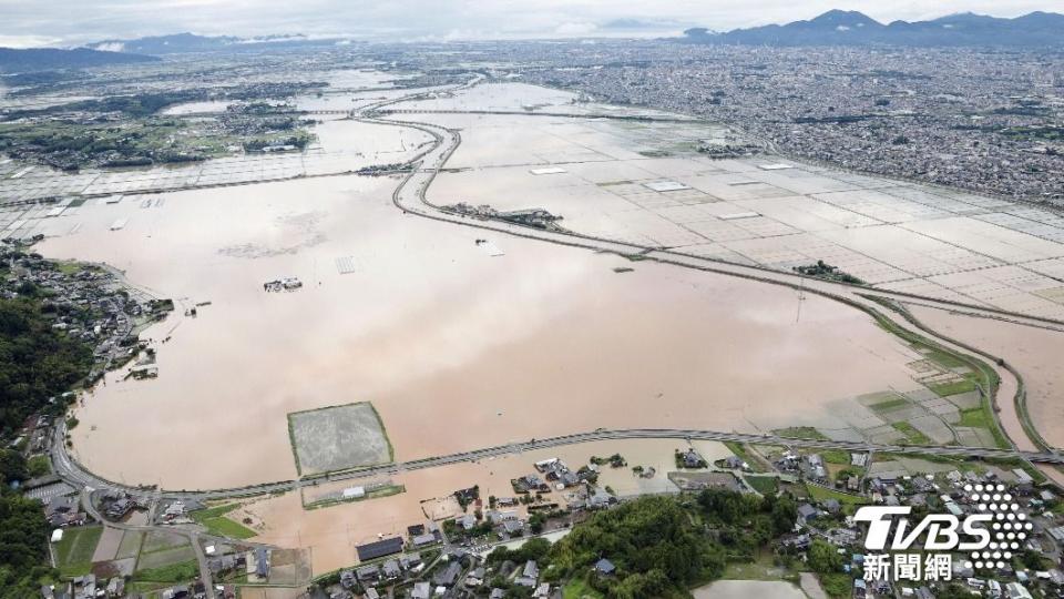 熊本市及福岡、佐賀、大分、宮崎和鹿兒島等縣的一些市町村發出了撤離命令。（圖／達志影像美聯社）