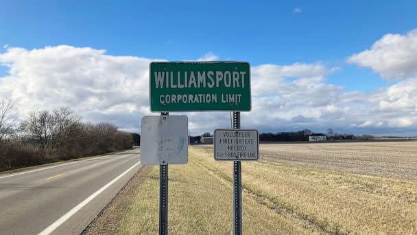 PHOTO: The east village limits of Williamsport, Ohio, on U.S. 22. This community, with a population of about 1,000, is near two solar power projects that are under construction, two that have been proposed and one whose proposal is now being withdrawn. (Dan Gearino/Inside Climate News)