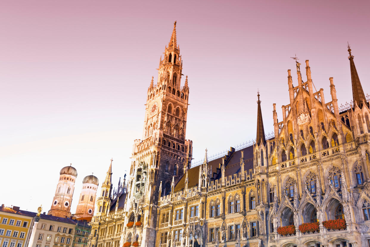 The Neues Rathaus - This content is subject to copyright.