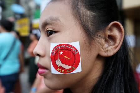 Supporters of National League for Democracy on a campaign rally for the by-election in Yangon, Myanmar, November 1, 2018. Picture taken November 1, 2018. REUTERS/Ann Wang