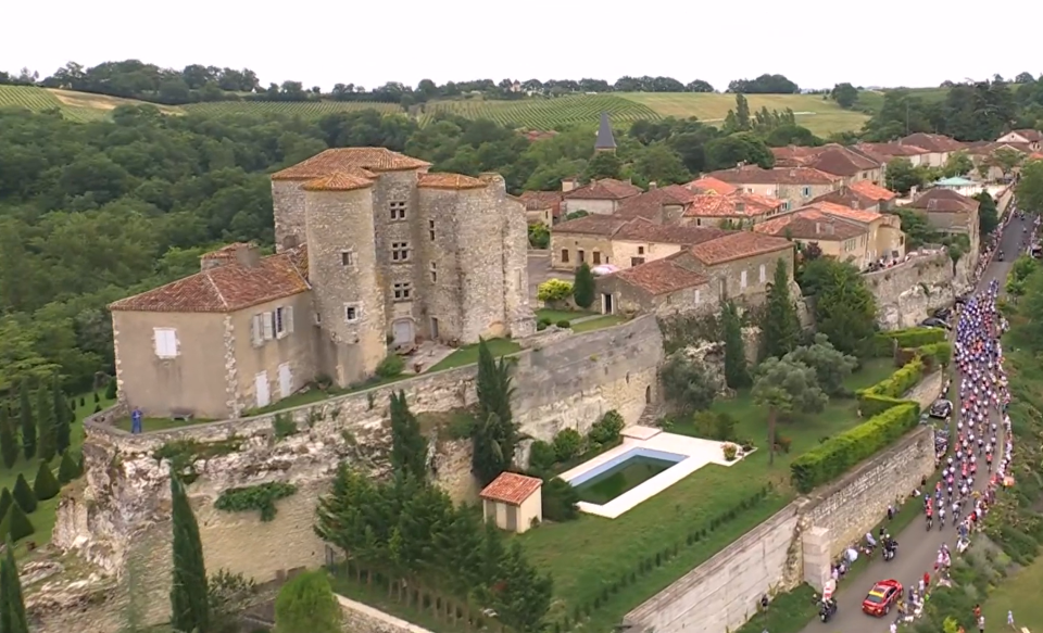 Chateaux on the route of the Tour de France 2023