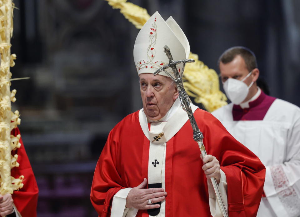 Pope Francis celebrates Palm Sunday Mass in Saint Peter's Basilica at the Vatican, Sunday, March 28, 2021. (Giuseppe Lami/Pool photo via AP)