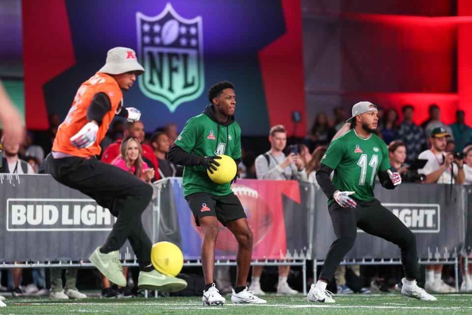 Photos of Sauce Gardner and Jermaine Johnson in Pro Bowl Dodgeball