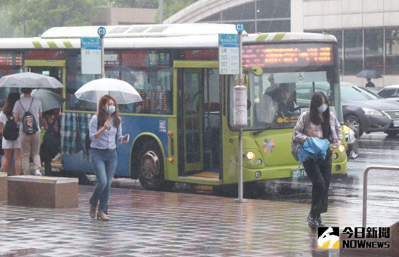 ▲氣象局提醒民眾要留意三縣市大豪雨。（圖/NOWnews攝影中心）