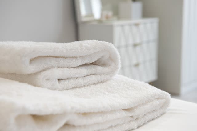 Should You Store Towels in the Bathroom? Experts Weigh In