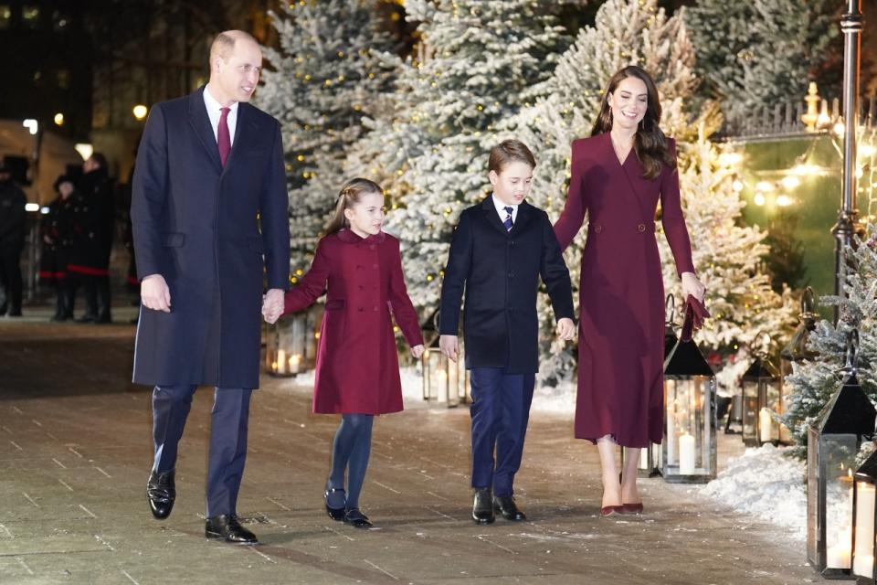 英國威廉王子的長子喬治小王子(右2)將成為查爾斯國王的「榮譽四騎士」之一。(圖：英國皇室臉書)