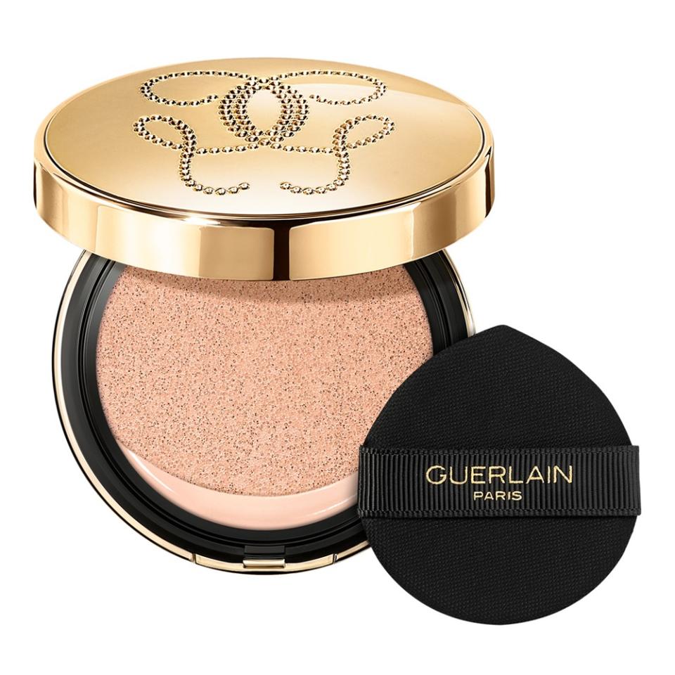 Guerlain Parure Gold Cushion Rejuvenating Radiance Foundation. (PHOTO: Sephora)