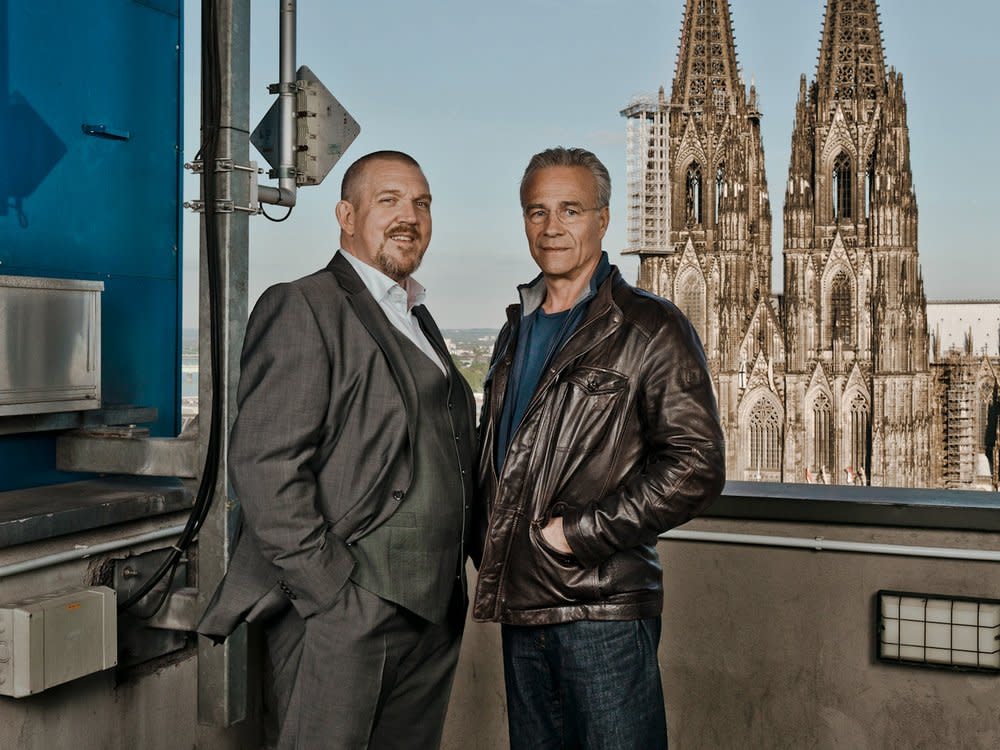 Ballauf und Schenk, alias Klaus J. Behrendt (r.) und Dietmar Bär, ermitteln als "Tatort"-Kommissare schon seit 1997 in Köln. (Bild: WDR/Markus Tedeskino)