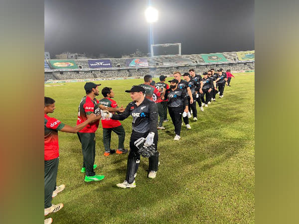 New Zealand and Bangladesh Cricket Team (Photo: Twitter/ BLACKCAPS)