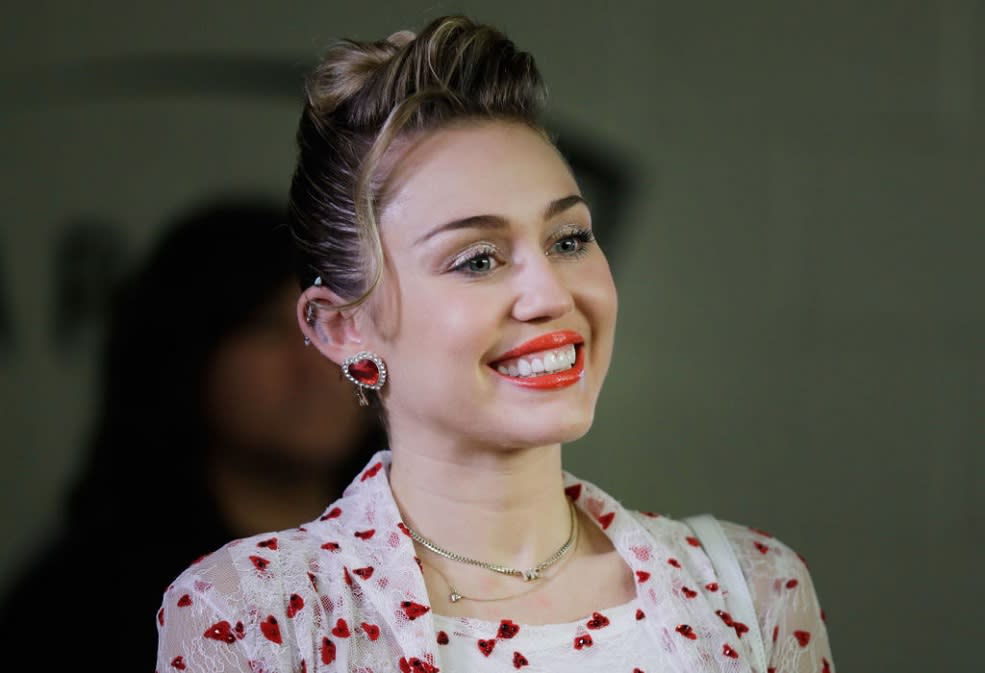 Miley Cyrus trolled Blake Shelton and his “sexy” status on Insta