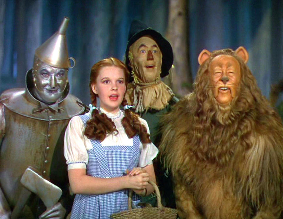 <a href="http://movies.yahoo.com/movie/the-wizard-of-oz/" data-ylk="slk:THE WIZARD OF OZ;elm:context_link;itc:0;sec:content-canvas" class="link ">THE WIZARD OF OZ</a> (1939) <br>Directed by: <span>Victor Fleming</span> <br>Starring: <span>Judy Garland</span>, <span>Frank Morgan</span> and <span>Ray Bolger</span>