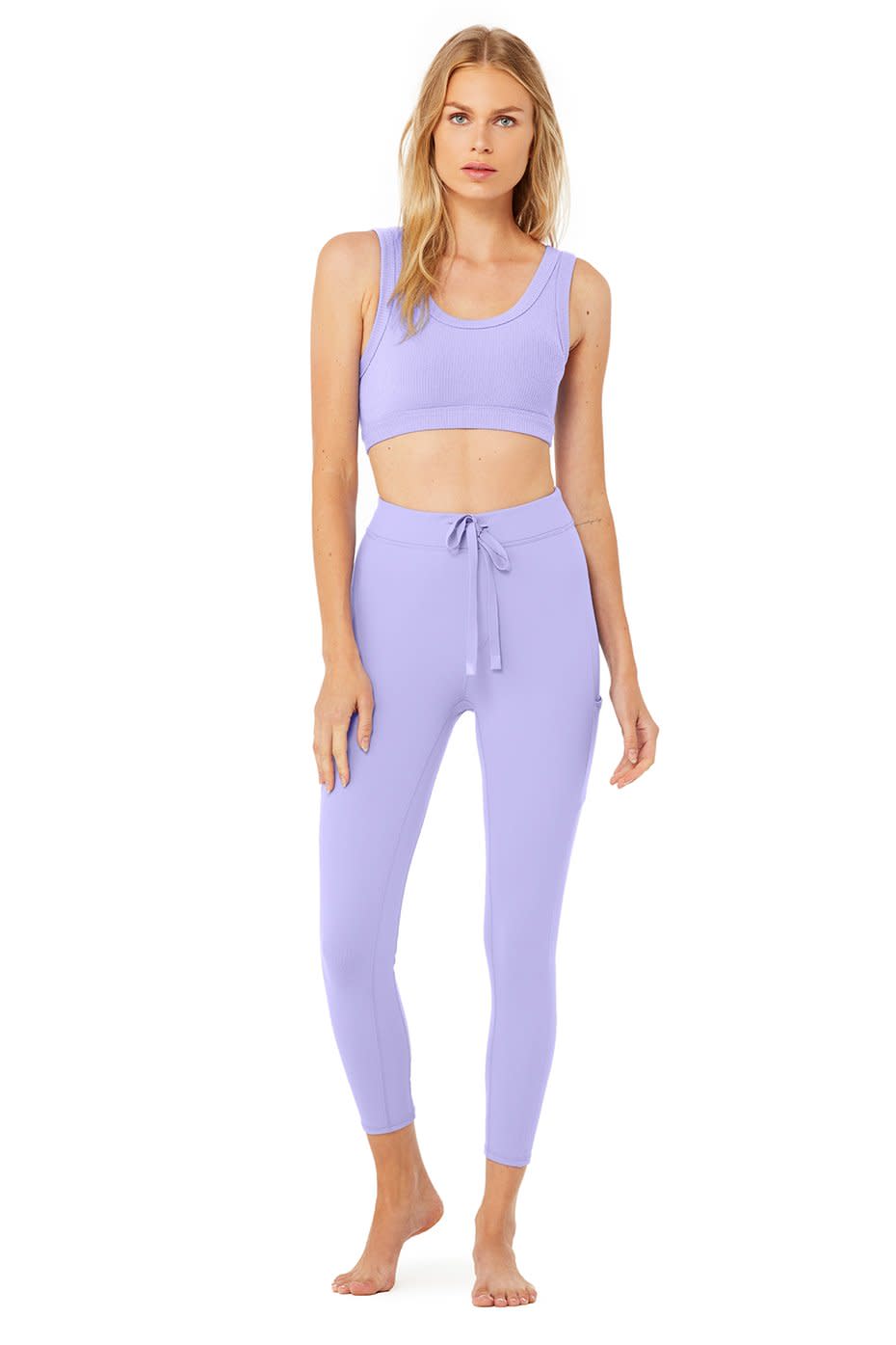 WELLNESS BRA & 7/8 HIGH-WAIST CHECKPOINT LEGGING SET. Alo Yoga. 