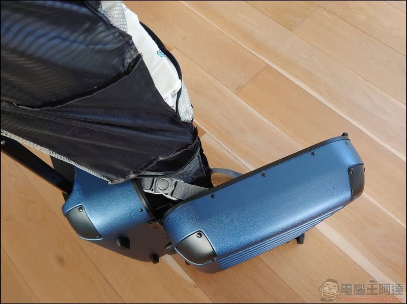 Carry-On Closet 2.0 登機箱