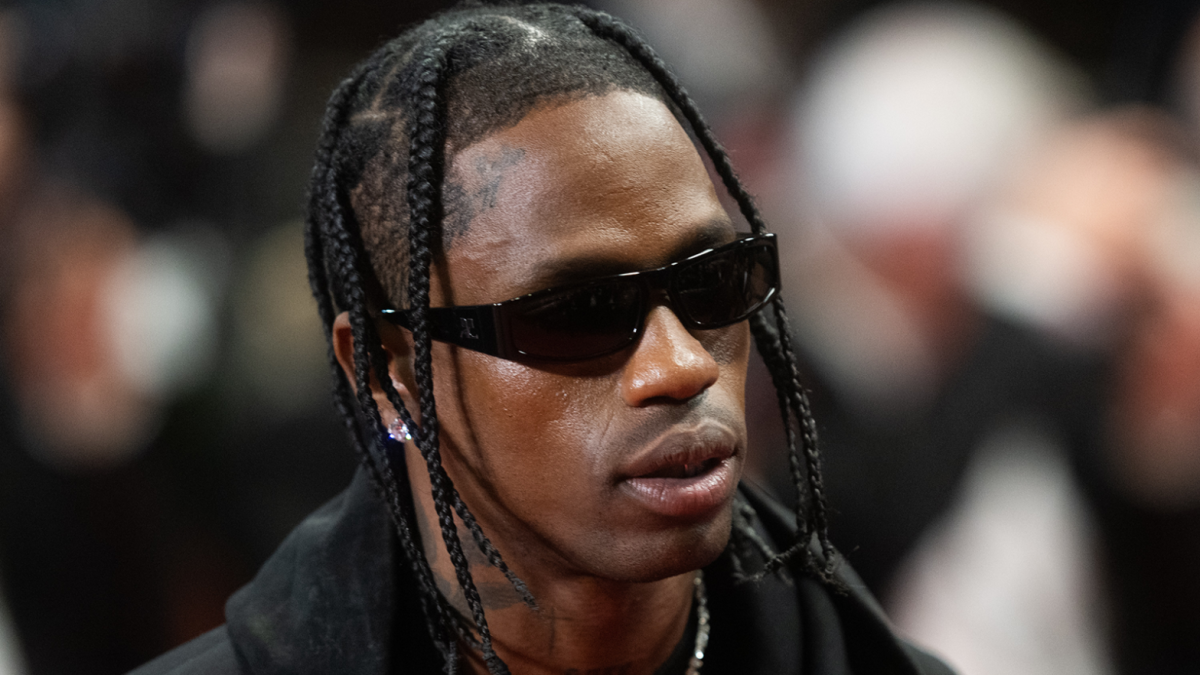 Travis Scott attends Astros game, previews new album for players