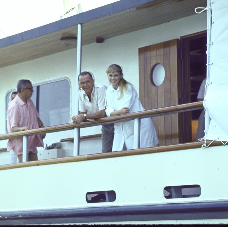 Frank Sinatra & Mia Farrow