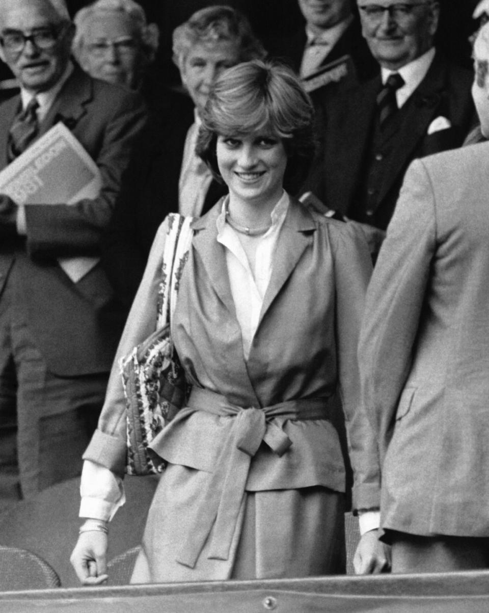 <p>Princess Diana arrives at the court.</p>