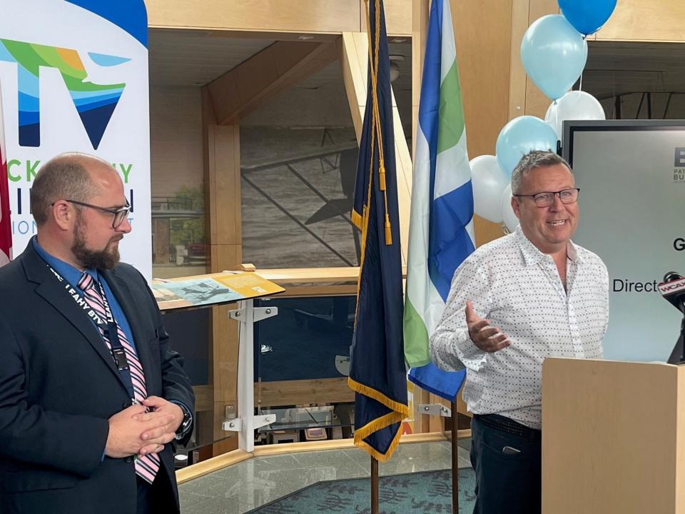 Gareth Edmondson-Jones, director of media relations for Breeze Airways, right, and Nic Longo, director of aviation at Patrick Leahy Burlington International Airport, announce new direct flights to Florida at a press conference on Nov. 8, 2023.