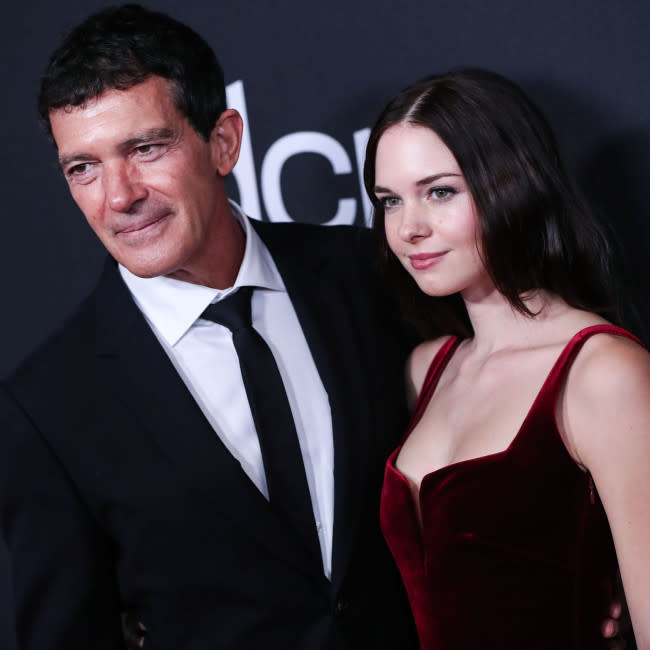 Antonio Banderas y Stella del Carmen credit:Bang Showbiz