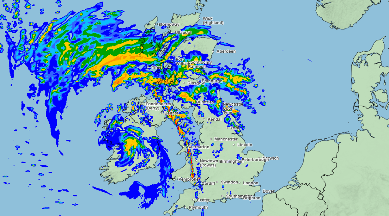 Rain and strong winds will remain in Scotland from 5pm onwards this evening (Met Office)