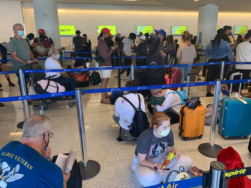 Spirit airlines flight cancellations left passengers stranded