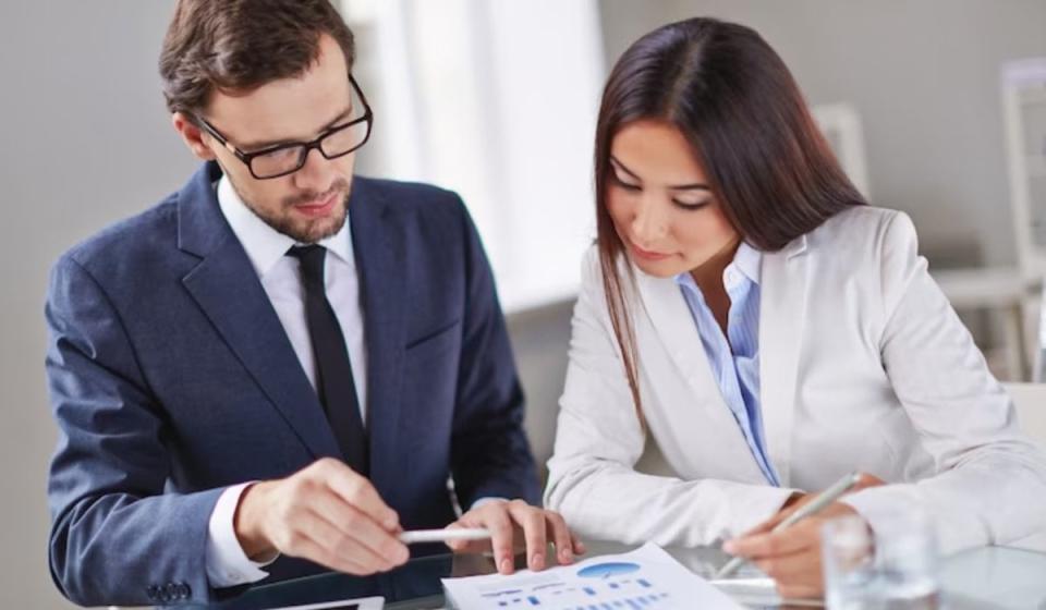 Pedir un aumento salarial no es una labor sencilla. Foto: tomada de Freepik