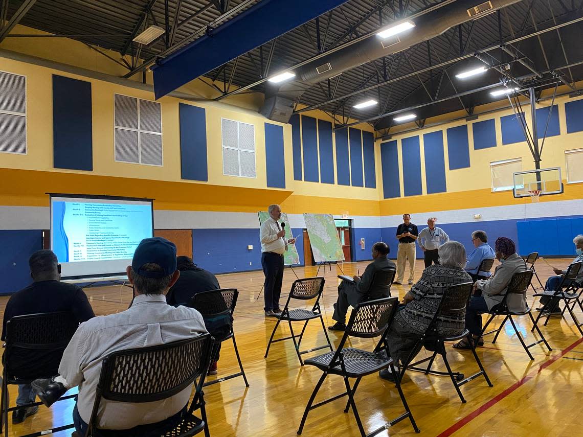 Horry County Planning Director David Jordan addresses Bucksport residents as they begin drafting a community area plan to guide future growth and development.