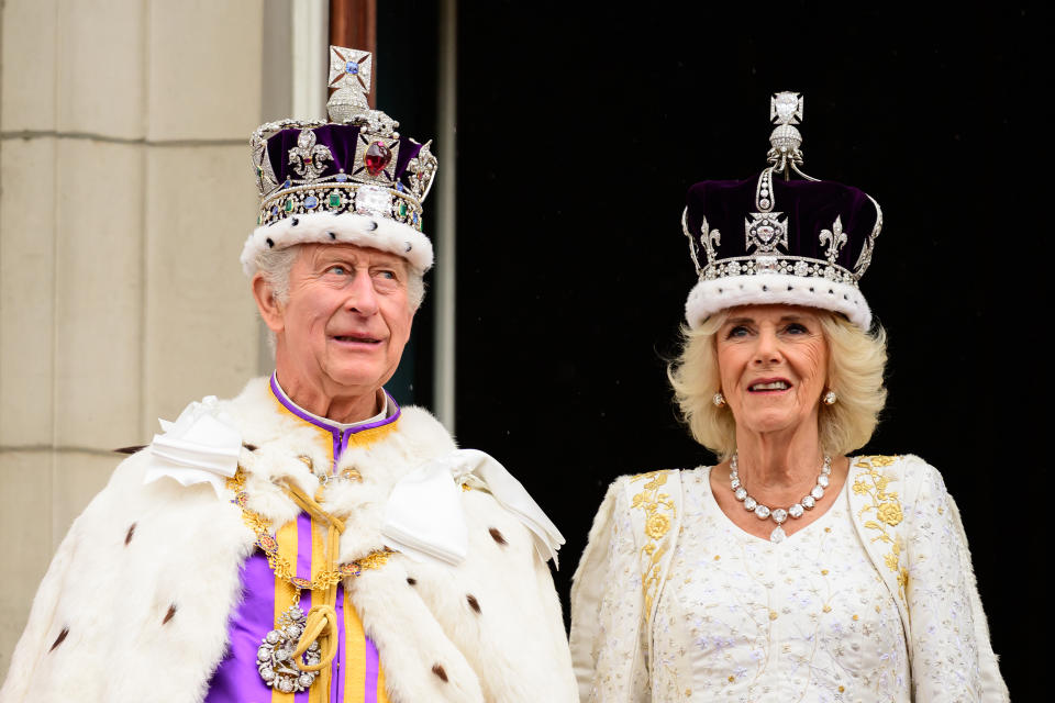 Zur Krönung von König Charles III. und seiner Frau Queen Camilla kamen viele Royals, um den beiden aufzuwarten. (Bild: Getty Images)