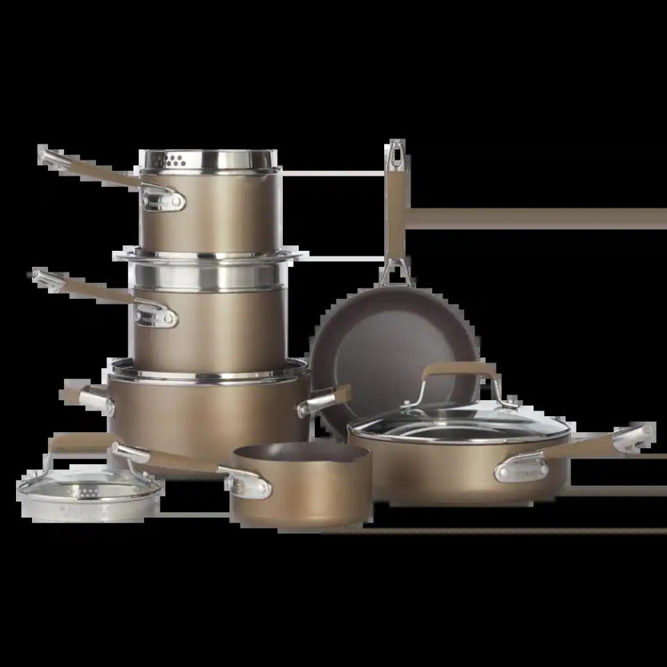 PADERNO Classic Cookware Set. Image via Canadian Tire.