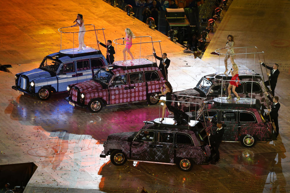 Geri Halliwell, Emma Bunton, Melanie Brown, Melanie Chisholm and Victoria Beckham of The Spice Girls perform during the Closing Ceremony on Day 16 of the London 2012 Olympic Games at Olympic Stadium on August 12, 2012 in London, England. (Photo by Rob Carr/Getty Images)