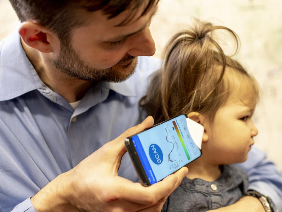 Researchers are working on a smartphone app that could help diagnose earinfections