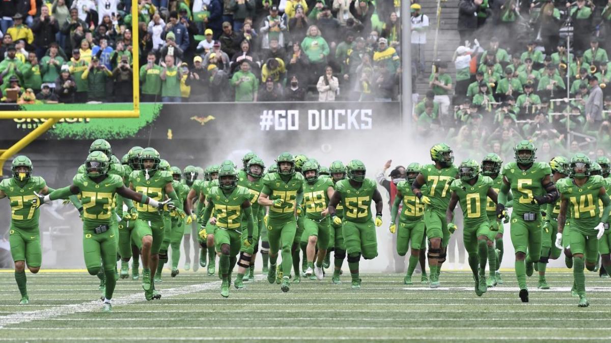 Oregon Draws NCAA Scrutiny for Third-Party NIL Program