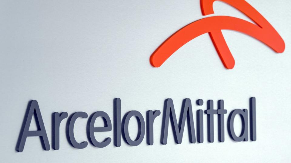 Das Logo der ArcelorMittal.