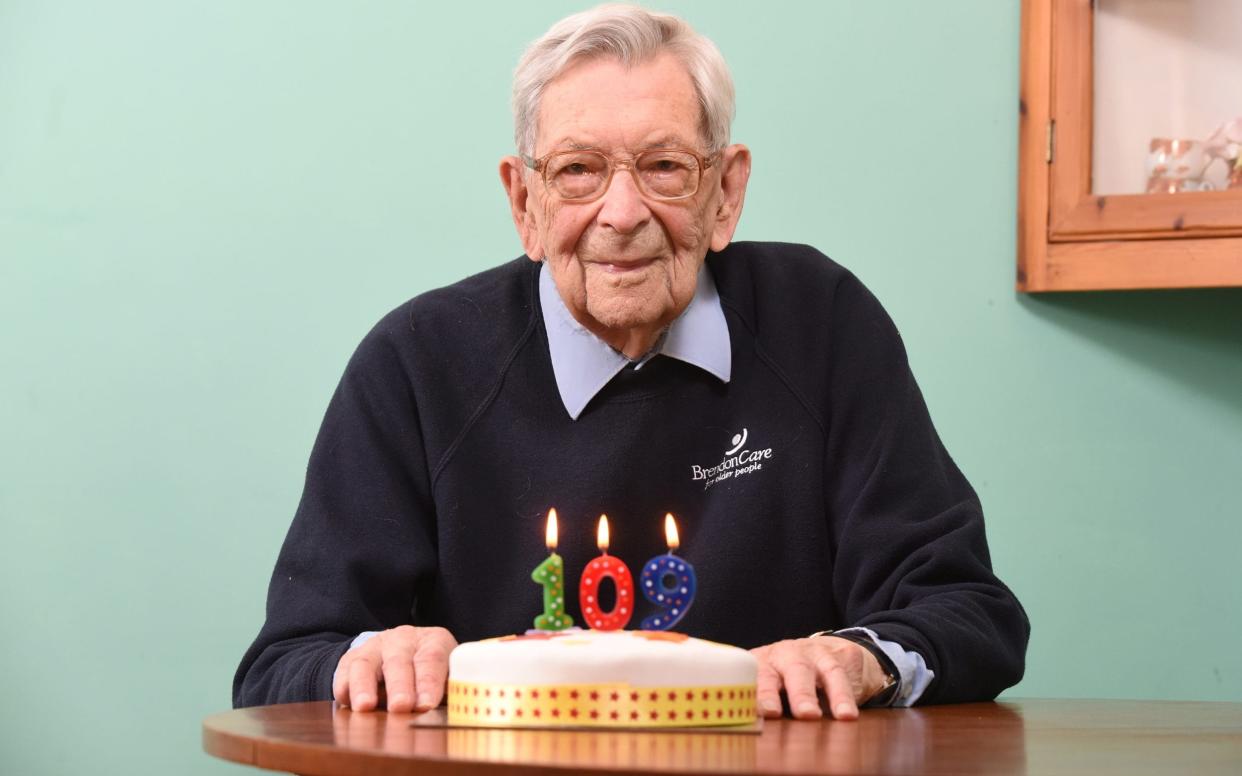 Robert Weighton celebrating his 109th Birthday - © Solent News & Photo Agency