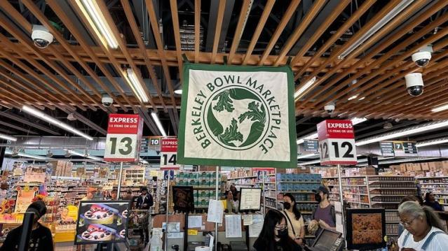 The Berkeley Grocery Store That Went From A Bowling Alley To A Produce Hub