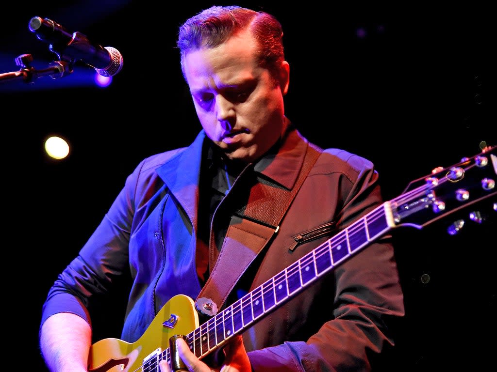 Country musician Jason Isbell performing live in 2017.  (Getty Images)