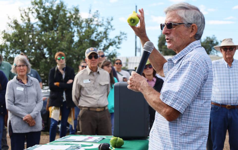 Jon Weiss, a Colorado Master Gardener volunteer, speaks to visitors at CSU's Agricultural Research, Development and Education Center in Fort Collins, Colo., where trials were conducted on top-performing tomato and pepper varieties in this undated photo.