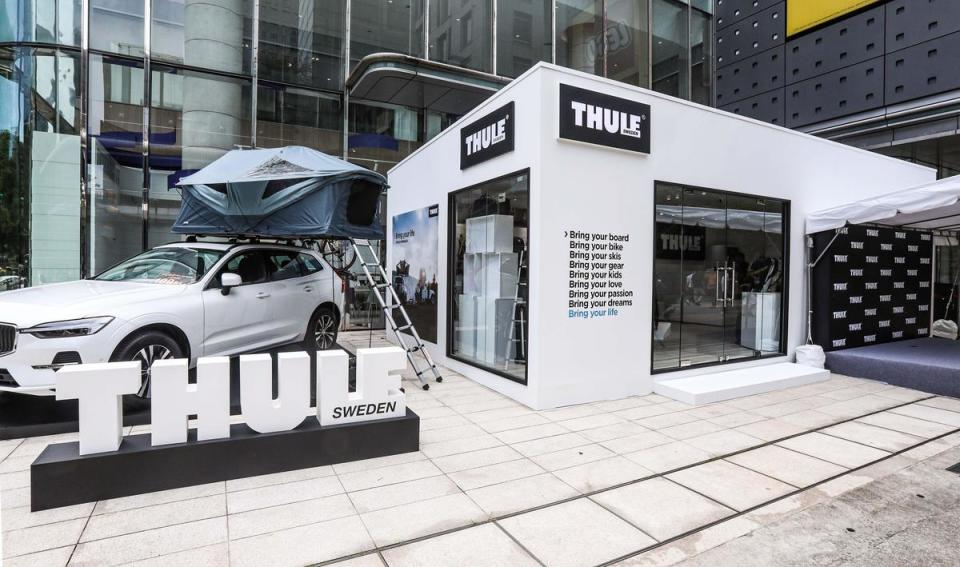 THULE戶外概念快閃店店外空間，展示Thule Approach車頂帳。NT$105,000（忠欣THULE提供）